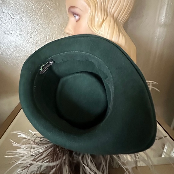 AMAZING 1940s\' GREEN FEDORA TRIMMED WITH LARGE BROWN/WHITE OSTRICH FEATHERS main image 11